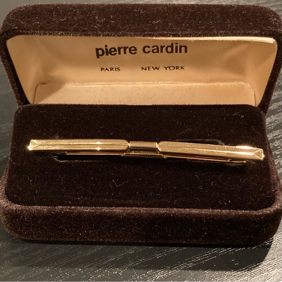 Vintage EUC Pierre Cardin - Picture 6 of 13